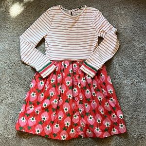 Mini Boden dress. Skirt is lined and has faux buttons and pockets. Like new!